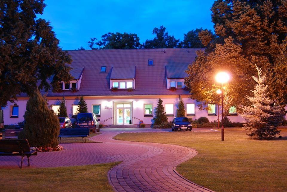 Chrobry Hotel Szprotawa Luaran gambar