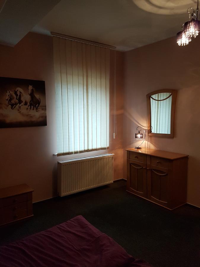 Chrobry Hotel Szprotawa Luaran gambar