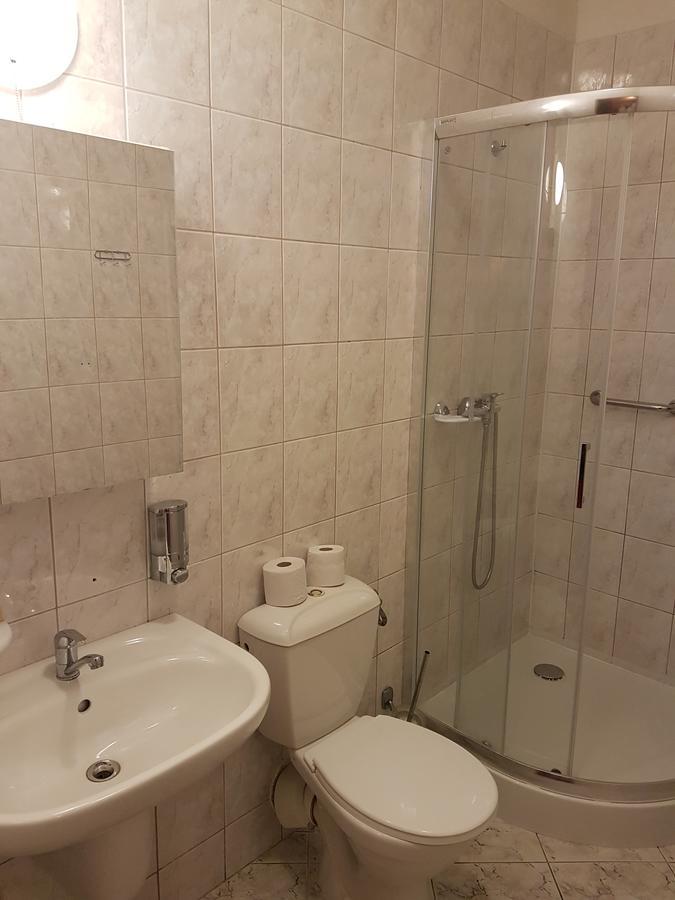 Chrobry Hotel Szprotawa Luaran gambar